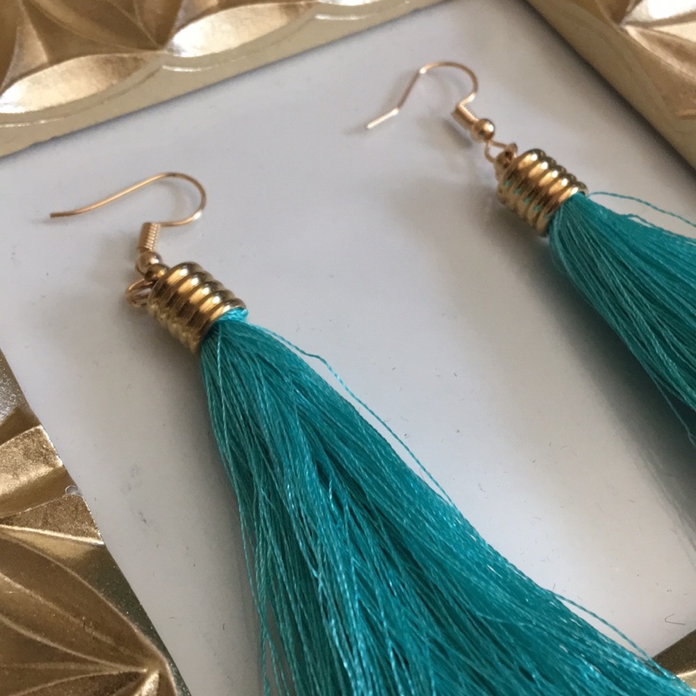 5/$25 TEAL TASSLE EARRINGS - Picture 2 of 3